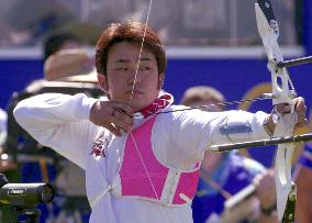 Makiyama takes aim in win over Kazak archer